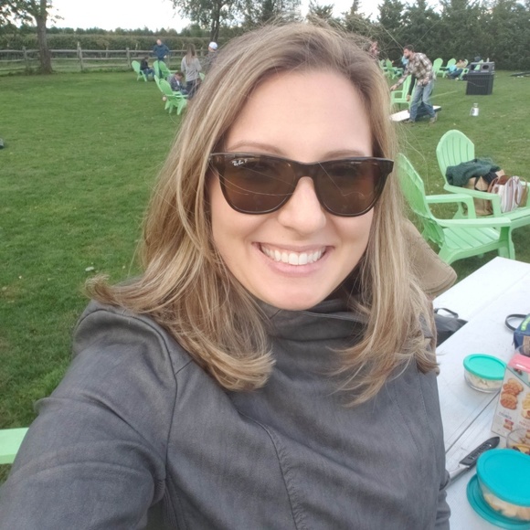 Meet Your Posher, Ehren - Picture 5 of 12